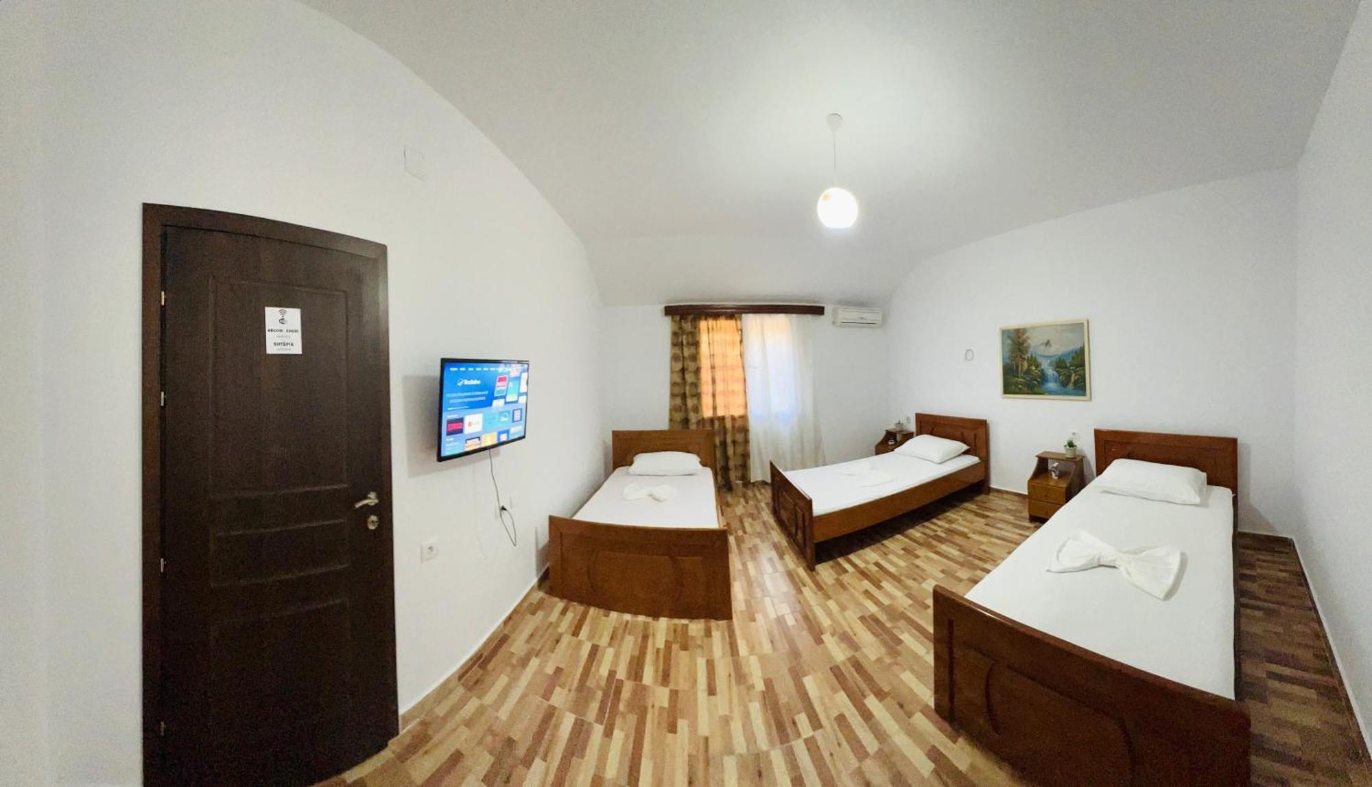 Villa Ensalv Berat - Apartment - Room - Penthouse Rom bilde