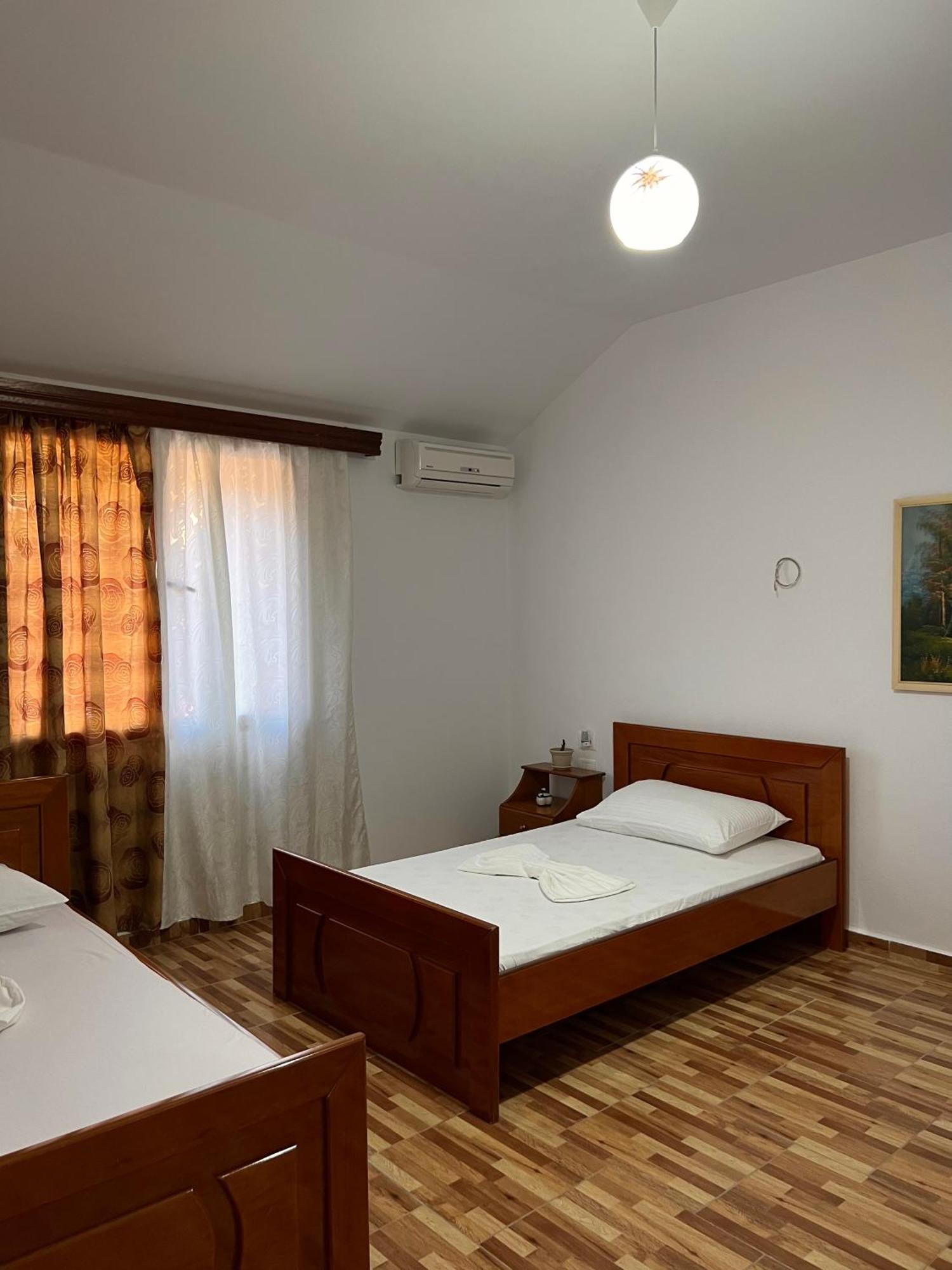 Villa Ensalv Berat - Apartment - Room - Penthouse Rom bilde