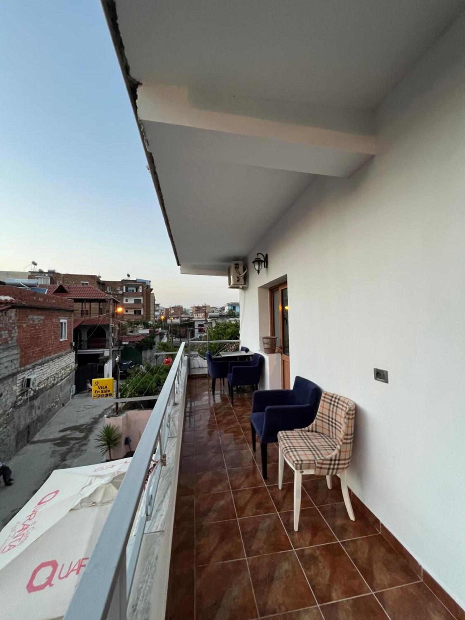 Villa Ensalv Berat - Apartment - Room - Penthouse Rom bilde