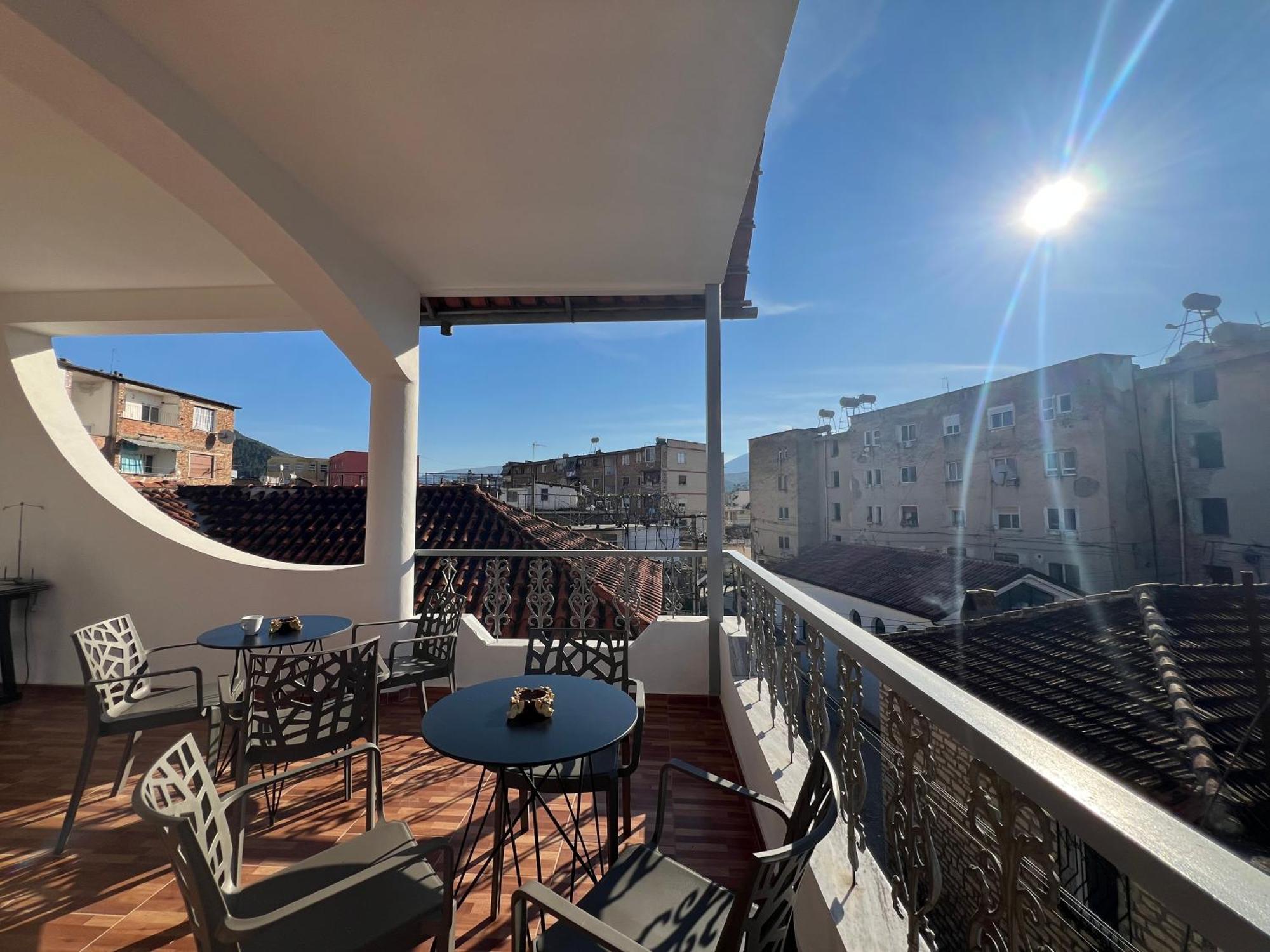 Villa Ensalv Berat - Apartment - Room - Penthouse Eksteriør bilde